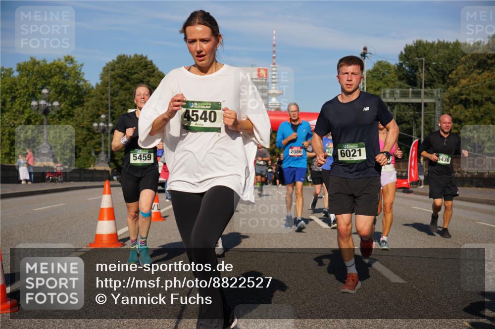 07.09.2025 - BARMER Alsterlauf Yannick Fuchs http://msf.ph/oto/8822527 07.09.2025 09:46:50 Laufen 5459, 36, 4540, 2086, 40, 6021, 8436 meine-sportfotos.de