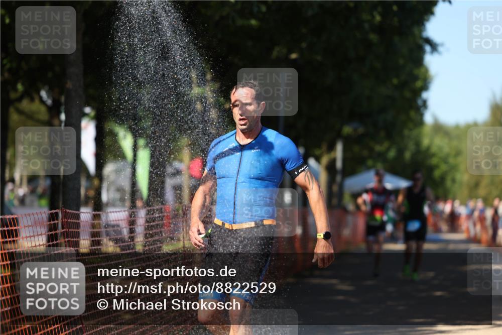 07.09.2025 - 19. Norderstedt Triathlon Michael Strokosch http://msf.ph/oto/8822529 07.09.2025 15:11:20 Laufen 888, 979, 985, 1012 meine-sportfotos.de