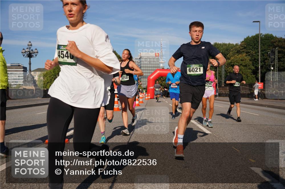 07.09.2025 - BARMER Alsterlauf Yannick Fuchs http://msf.ph/oto/8822536 07.09.2025 09:46:51 Laufen 4546, 3258, 2086, 920, 6021, 5295, 436 meine-sportfotos.de