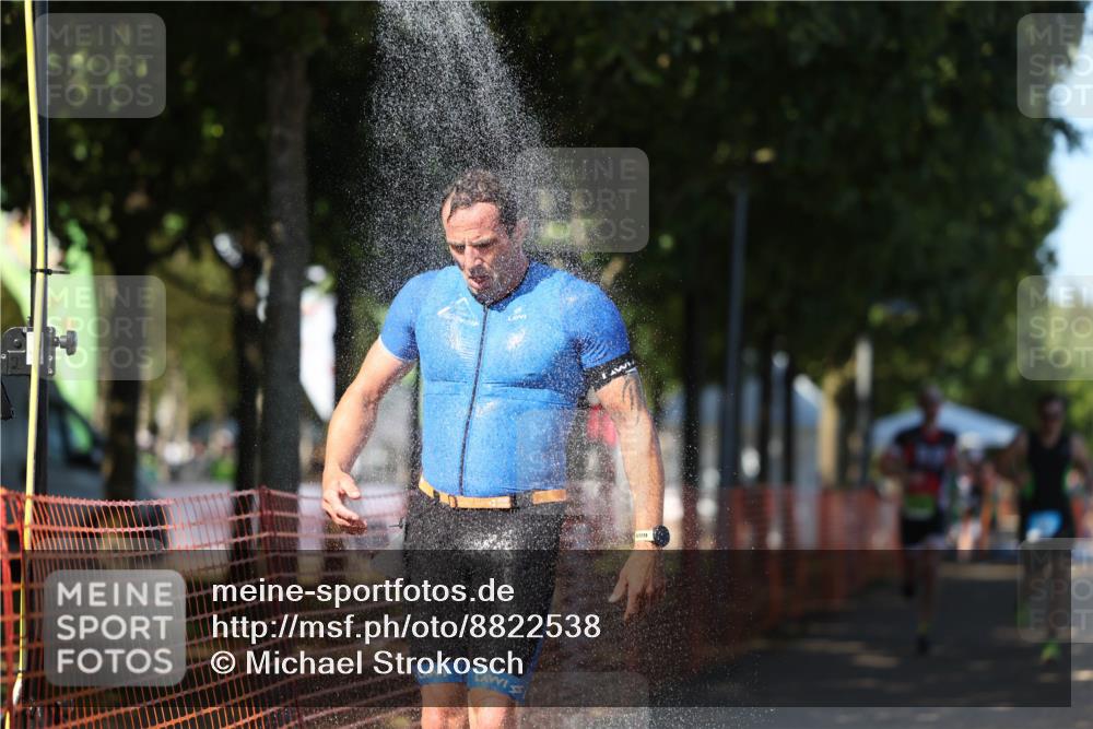 07.09.2025 - 19. Norderstedt Triathlon Michael Strokosch http://msf.ph/oto/8822538 07.09.2025 15:11:21 Laufen 888, 979, 985, 1012 meine-sportfotos.de