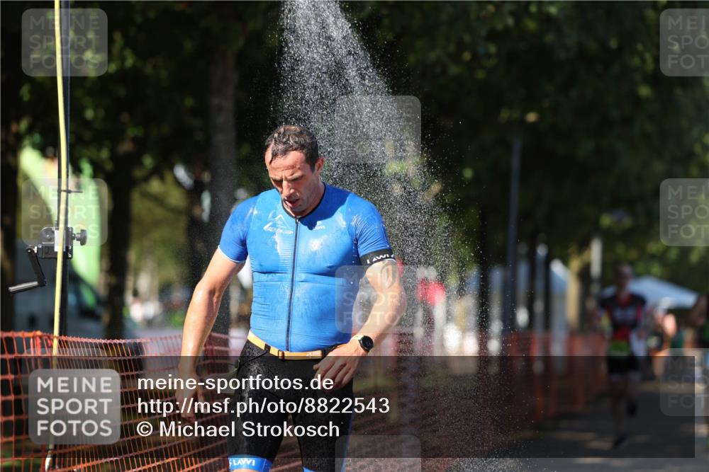 07.09.2025 - 19. Norderstedt Triathlon Michael Strokosch http://msf.ph/oto/8822543 07.09.2025 15:11:21 Laufen 888, 979, 985, 1012 meine-sportfotos.de