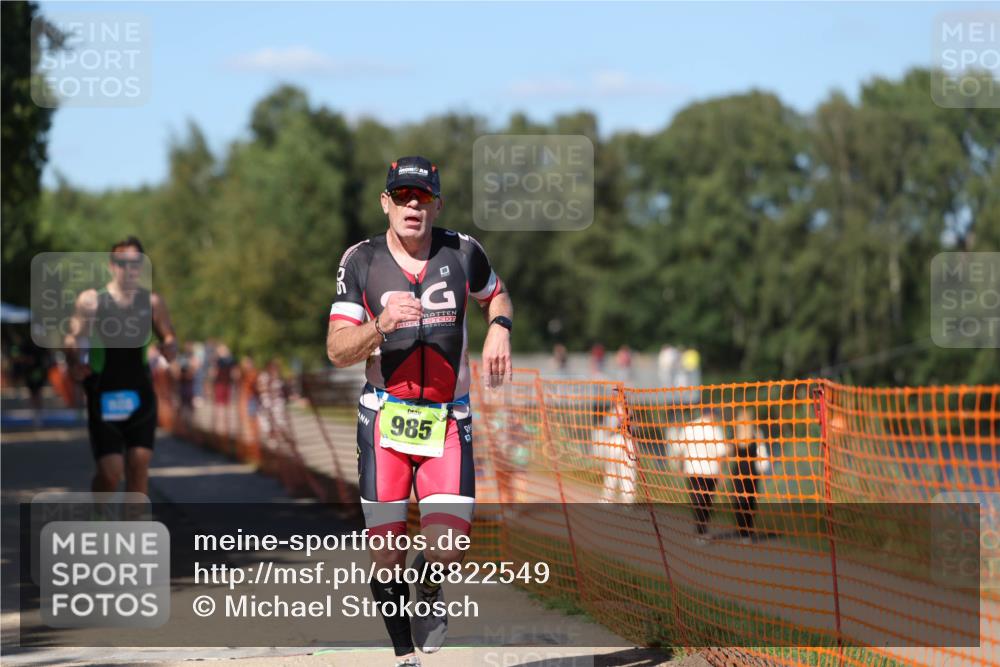 07.09.2025 - 19. Norderstedt Triathlon Michael Strokosch http://msf.ph/oto/8822549 07.09.2025 15:11:23 Laufen 888, 979, 985, 1012 meine-sportfotos.de