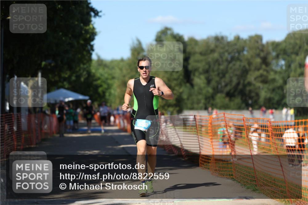 07.09.2025 - 19. Norderstedt Triathlon Michael Strokosch http://msf.ph/oto/8822559 07.09.2025 15:11:24 Laufen 888, 979, 985, 1012 meine-sportfotos.de
