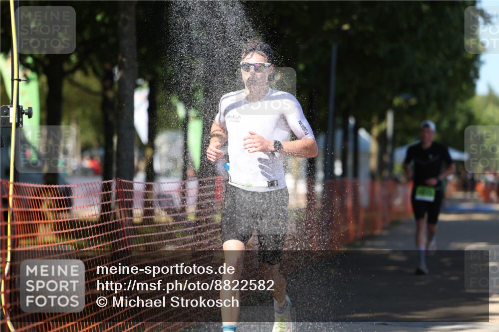 07.09.2025 - 19. Norderstedt Triathlon Michael Strokosch http://msf.ph/oto/8822582 07.09.2025 15:11:37 Laufen 999, 1025 meine-sportfotos.de