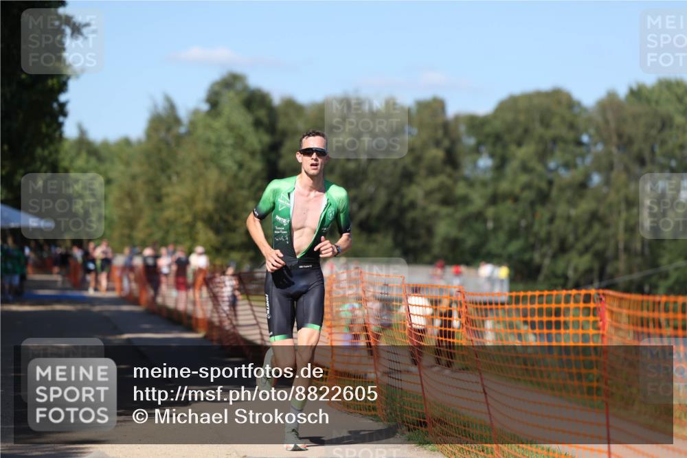 07.09.2025 - 19. Norderstedt Triathlon Michael Strokosch http://msf.ph/oto/8822605 07.09.2025 15:11:49 Laufen 1014 meine-sportfotos.de