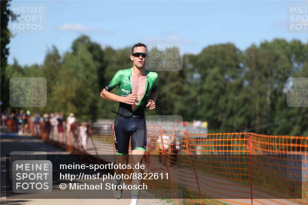 07.09.2025 - 19. Norderstedt Triathlon Michael Strokosch http://msf.ph/oto/8822611 07.09.2025 15:11:50 Laufen 1014 meine-sportfotos.de
