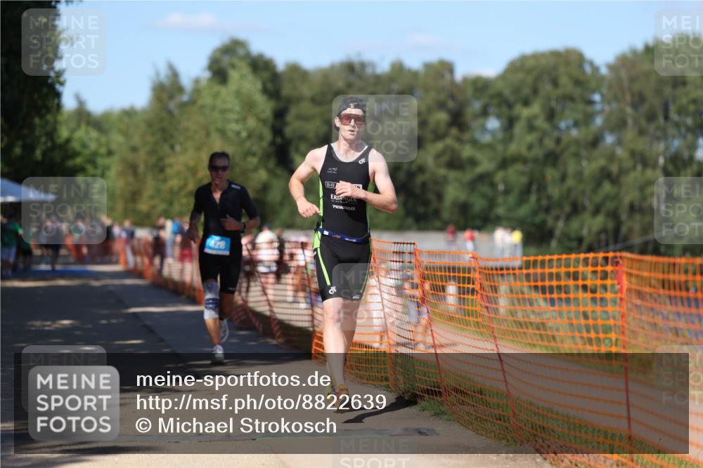 07.09.2025 - 19. Norderstedt Triathlon Michael Strokosch http://msf.ph/oto/8822639 07.09.2025 15:12:12 Laufen 428, 995 meine-sportfotos.de