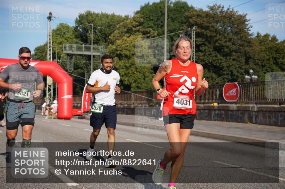 07.09.2025 - BARMER Alsterlauf Yannick Fuchs http://msf.ph/oto/8822641 07.09.2025 09:46:56 Laufen 3821, 4830, 4031 meine-sportfotos.de