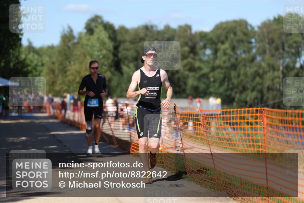 07.09.2025 - 19. Norderstedt Triathlon Michael Strokosch http://msf.ph/oto/8822642 07.09.2025 15:12:12 Laufen 428, 995 meine-sportfotos.de