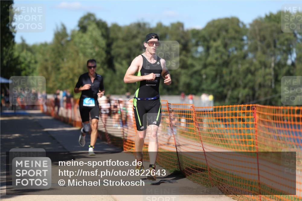 07.09.2025 - 19. Norderstedt Triathlon Michael Strokosch http://msf.ph/oto/8822643 07.09.2025 15:12:12 Laufen 428, 995 meine-sportfotos.de