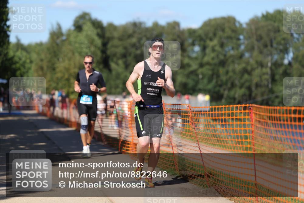 07.09.2025 - 19. Norderstedt Triathlon Michael Strokosch http://msf.ph/oto/8822646 07.09.2025 15:12:12 Laufen 428, 995 meine-sportfotos.de