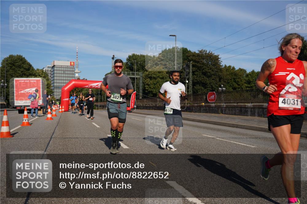 07.09.2025 - BARMER Alsterlauf Yannick Fuchs http://msf.ph/oto/8822652 07.09.2025 09:46:57 Laufen 3821, 4830, 4031 meine-sportfotos.de