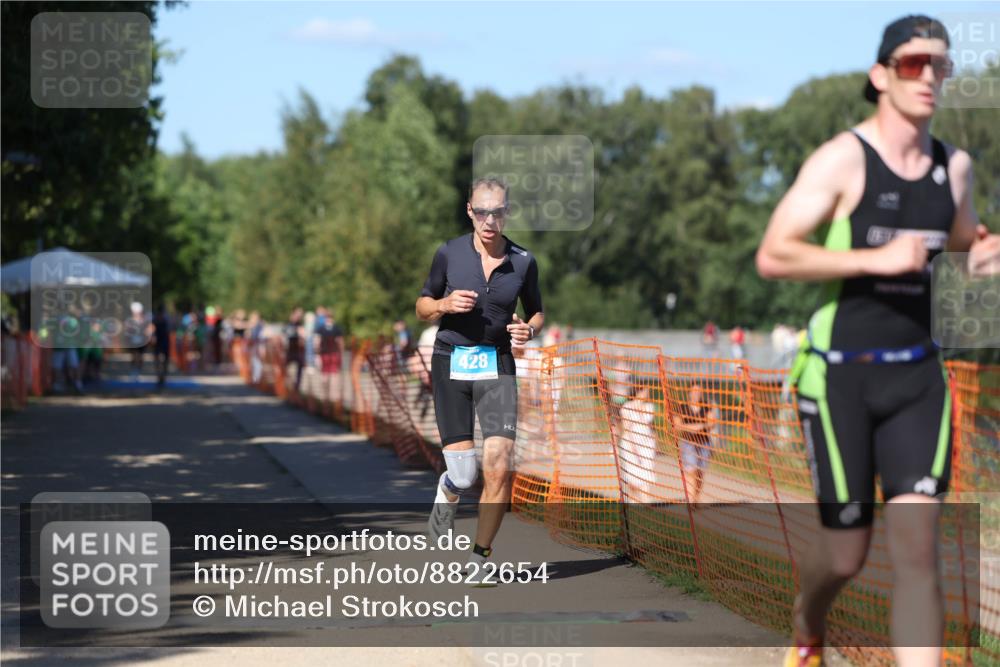 07.09.2025 - 19. Norderstedt Triathlon Michael Strokosch http://msf.ph/oto/8822654 07.09.2025 15:12:13 Laufen 428, 995 meine-sportfotos.de