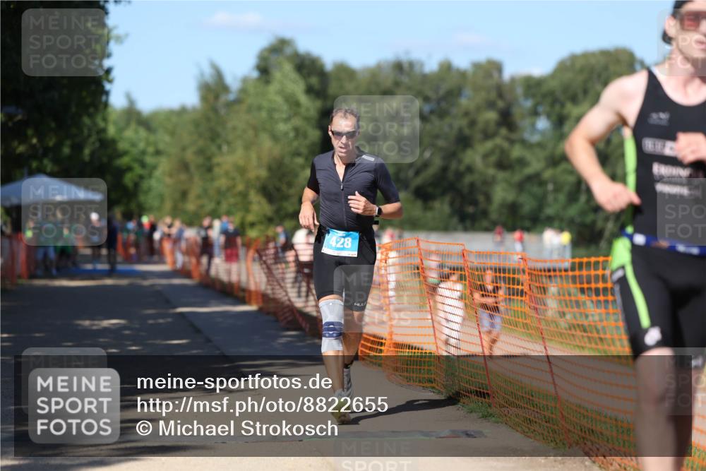 07.09.2025 - 19. Norderstedt Triathlon Michael Strokosch http://msf.ph/oto/8822655 07.09.2025 15:12:14 Laufen 428, 995 meine-sportfotos.de