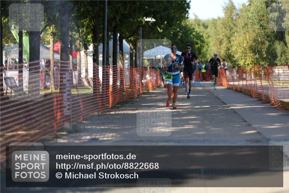 07.09.2025 - 19. Norderstedt Triathlon Michael Strokosch http://msf.ph/oto/8822668 07.09.2025 16:05:42 Laufen 444, 494, 523 meine-sportfotos.de