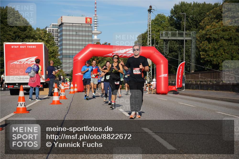 07.09.2025 - BARMER Alsterlauf Yannick Fuchs http://msf.ph/oto/8822672 07.09.2025 09:46:59 Laufen 419, 97, 627, 2272 meine-sportfotos.de