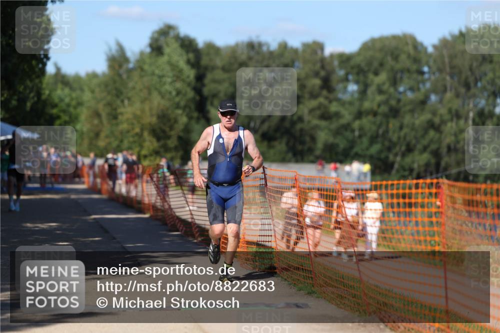 07.09.2025 - 19. Norderstedt Triathlon Michael Strokosch http://msf.ph/oto/8822683 07.09.2025 15:12:31 Laufen 963 meine-sportfotos.de