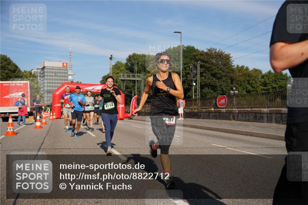 07.09.2025 - BARMER Alsterlauf Yannick Fuchs http://msf.ph/oto/8822712 07.09.2025 09:47:03 Laufen 5431, 4194, 2397 meine-sportfotos.de
