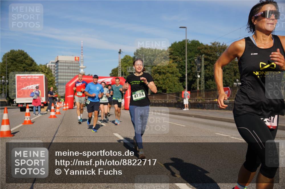 07.09.2025 - BARMER Alsterlauf Yannick Fuchs http://msf.ph/oto/8822717 07.09.2025 09:47:03 Laufen 4194 meine-sportfotos.de