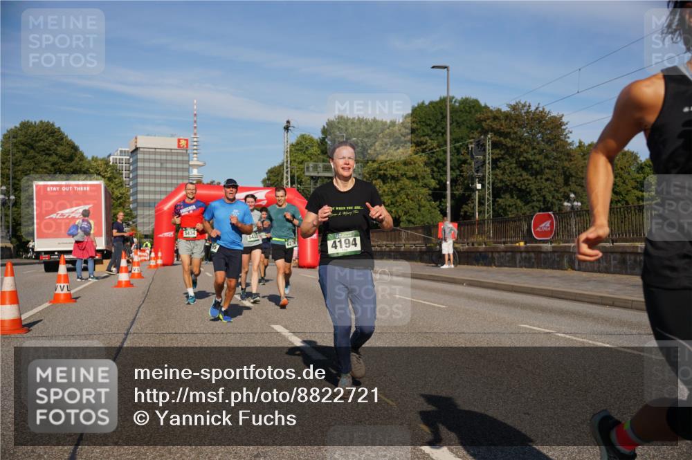 07.09.2025 - BARMER Alsterlauf Yannick Fuchs http://msf.ph/oto/8822721 07.09.2025 09:47:03 Laufen 5434, 5433, 6276, 4194 meine-sportfotos.de