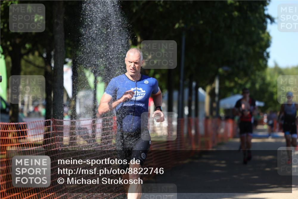 07.09.2025 - 19. Norderstedt Triathlon Michael Strokosch http://msf.ph/oto/8822746 07.09.2025 15:12:48 Laufen 427, 978, 988 meine-sportfotos.de