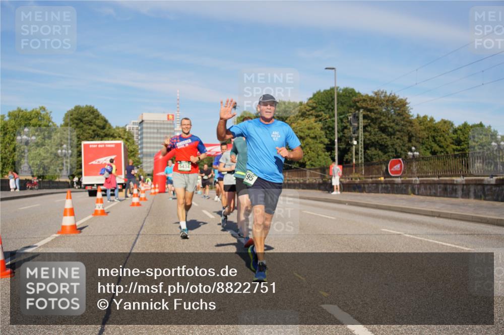 07.09.2025 - BARMER Alsterlauf Yannick Fuchs http://msf.ph/oto/8822751 07.09.2025 09:47:05 Laufen 2 meine-sportfotos.de
