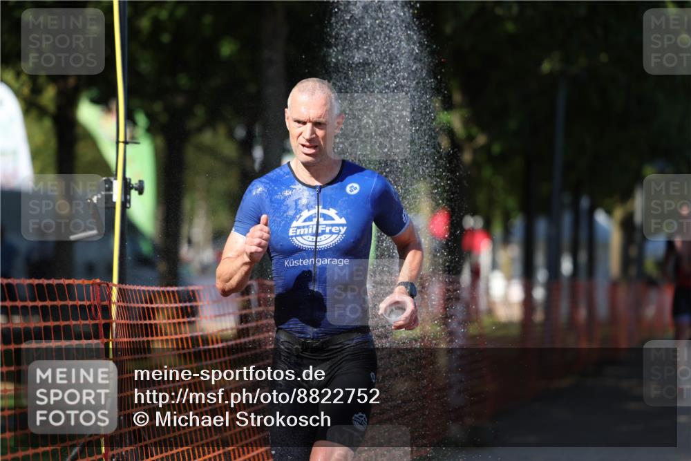 07.09.2025 - 19. Norderstedt Triathlon Michael Strokosch http://msf.ph/oto/8822752 07.09.2025 15:12:49 Laufen 427, 978, 988 meine-sportfotos.de