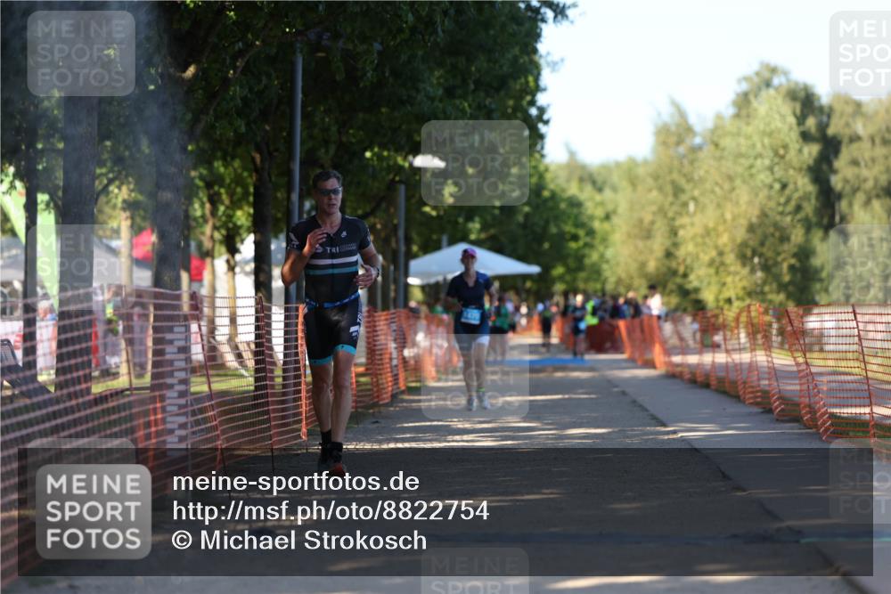 07.09.2025 - 19. Norderstedt Triathlon Michael Strokosch http://msf.ph/oto/8822754 07.09.2025 16:06:09 Laufen 550, 1470, 1484 meine-sportfotos.de