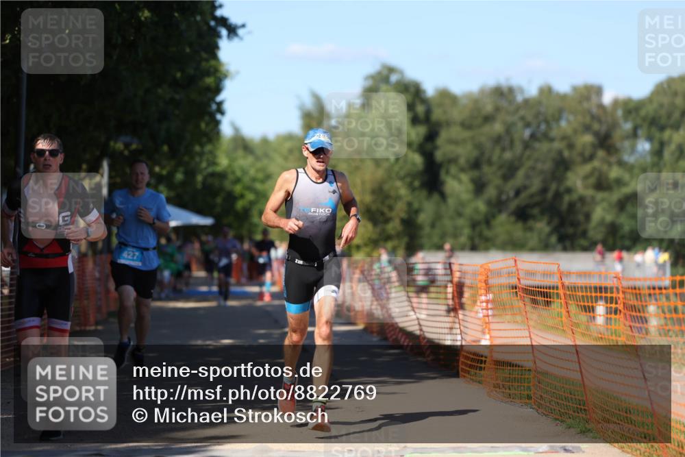 07.09.2025 - 19. Norderstedt Triathlon Michael Strokosch http://msf.ph/oto/8822769 07.09.2025 15:12:51 Laufen 427, 978, 988 meine-sportfotos.de