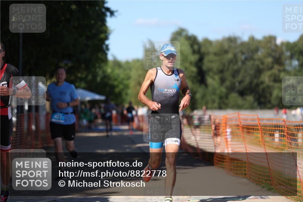 07.09.2025 - 19. Norderstedt Triathlon Michael Strokosch http://msf.ph/oto/8822778 07.09.2025 15:12:52 Laufen 427, 978, 988 meine-sportfotos.de