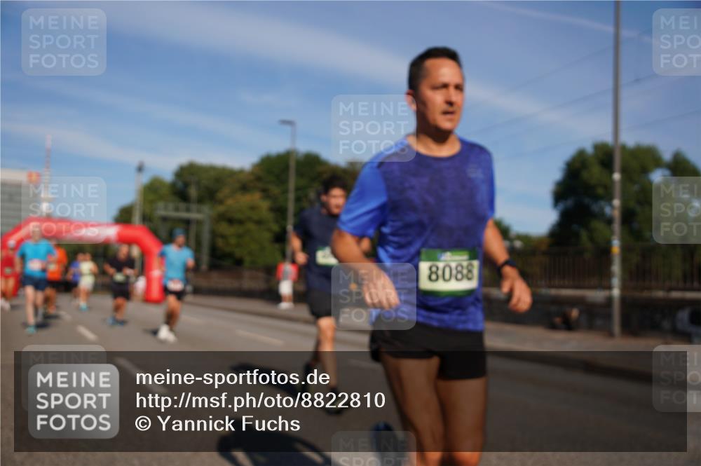 07.09.2025 - BARMER Alsterlauf Yannick Fuchs http://msf.ph/oto/8822810 07.09.2025 09:47:08 Laufen 8088 meine-sportfotos.de