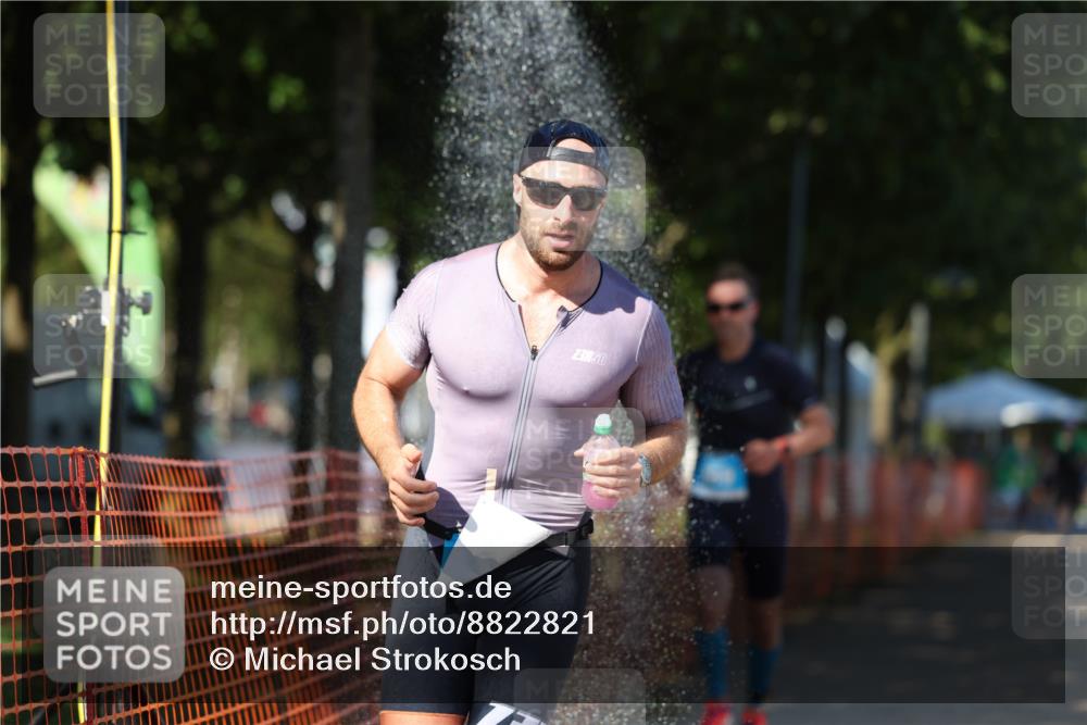 07.09.2025 - 19. Norderstedt Triathlon Michael Strokosch http://msf.ph/oto/8822821 07.09.2025 15:13:04 Laufen 369, 872 meine-sportfotos.de