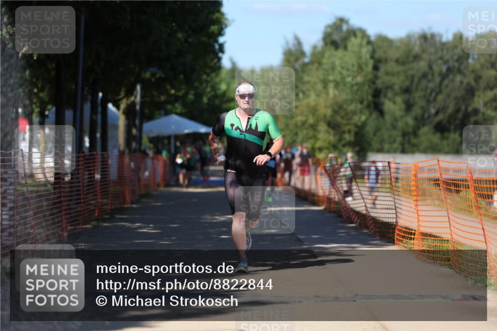 07.09.2025 - 19. Norderstedt Triathlon Michael Strokosch http://msf.ph/oto/8822844 07.09.2025 15:13:18 Laufen 1034, 1406, 1501 meine-sportfotos.de