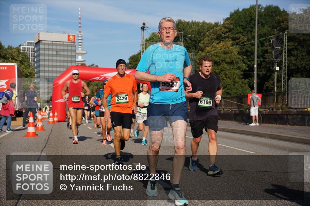 07.09.2025 - BARMER Alsterlauf Yannick Fuchs http://msf.ph/oto/8822846 07.09.2025 09:47:10 Laufen 6264, 489, 2429, 131, 5527, 6106 meine-sportfotos.de