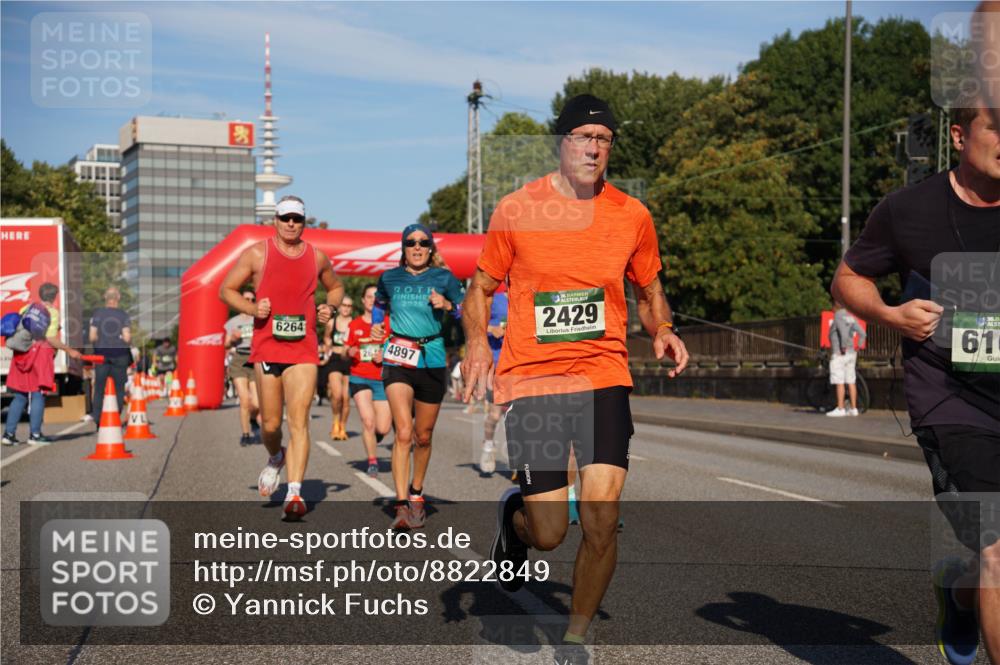 07.09.2025 - BARMER Alsterlauf Yannick Fuchs http://msf.ph/oto/8822849 07.09.2025 09:47:11 Laufen 2025, 36, 2429, 61, 6264, 4897 meine-sportfotos.de