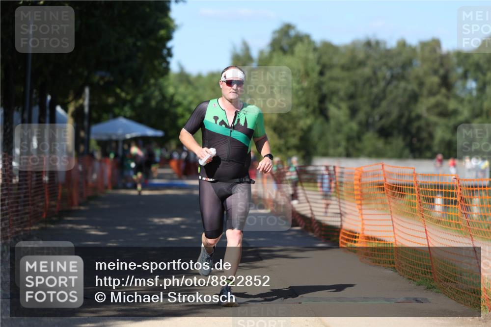 07.09.2025 - 19. Norderstedt Triathlon Michael Strokosch http://msf.ph/oto/8822852 07.09.2025 15:13:19 Laufen 1034, 1406 meine-sportfotos.de