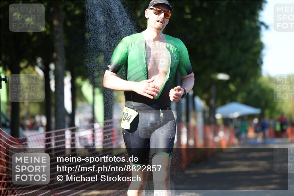 07.09.2025 - 19. Norderstedt Triathlon Michael Strokosch http://msf.ph/oto/8822857 07.09.2025 16:06:46 Laufen 453, 512, 1494 meine-sportfotos.de