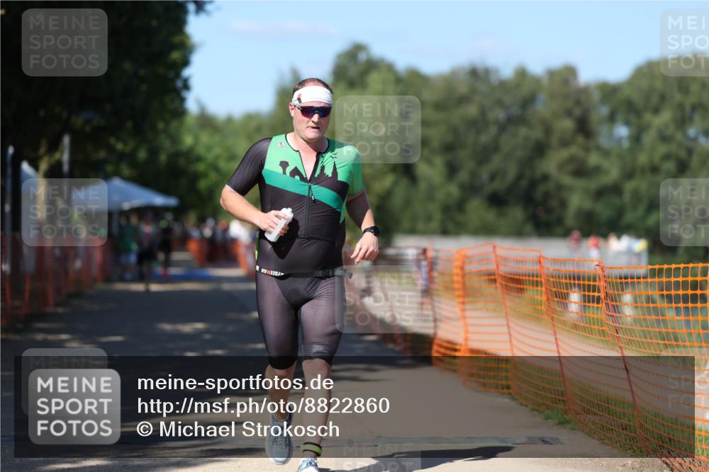07.09.2025 - 19. Norderstedt Triathlon Michael Strokosch http://msf.ph/oto/8822860 07.09.2025 15:13:19 Laufen 1034, 1406 meine-sportfotos.de