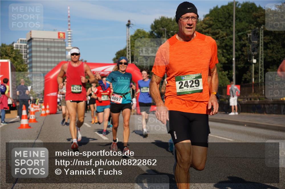 07.09.2025 - BARMER Alsterlauf Yannick Fuchs http://msf.ph/oto/8822862 07.09.2025 09:47:12 Laufen 6264, 2025, 2608, 36, 2429, 4897 meine-sportfotos.de