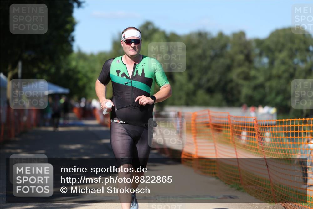 07.09.2025 - 19. Norderstedt Triathlon Michael Strokosch http://msf.ph/oto/8822865 07.09.2025 15:13:20 Laufen 1034, 1406 meine-sportfotos.de