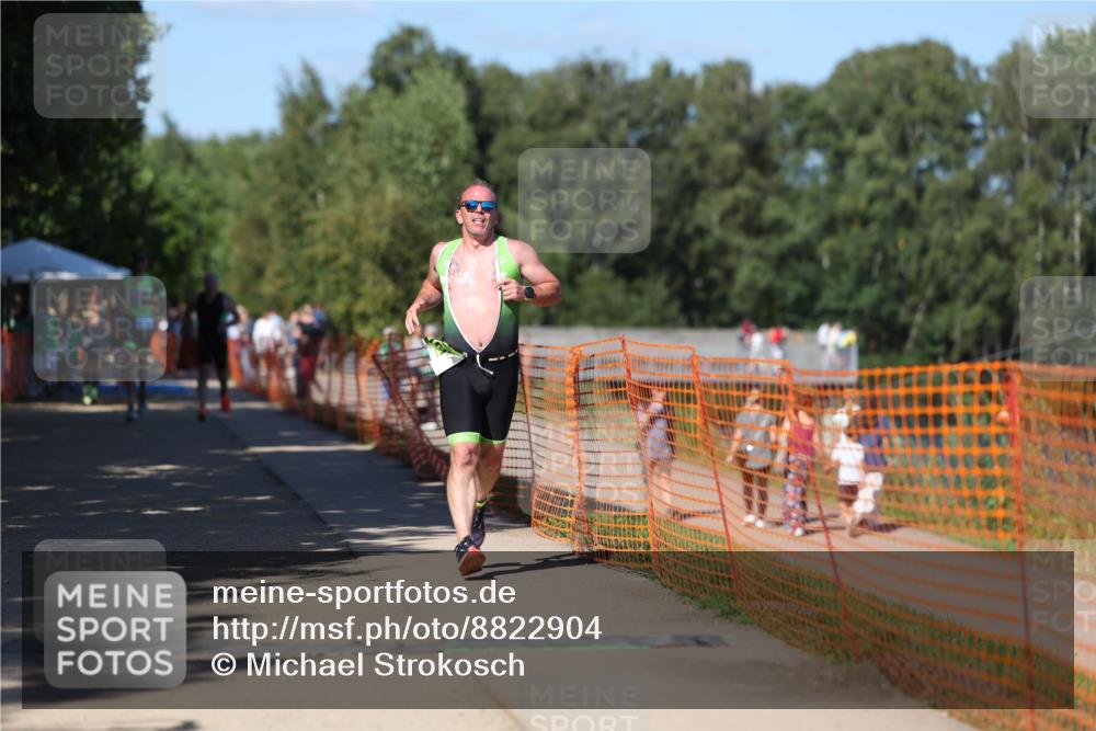 07.09.2025 - 19. Norderstedt Triathlon Michael Strokosch http://msf.ph/oto/8822904 07.09.2025 15:13:29 Laufen 1005, 1406 meine-sportfotos.de