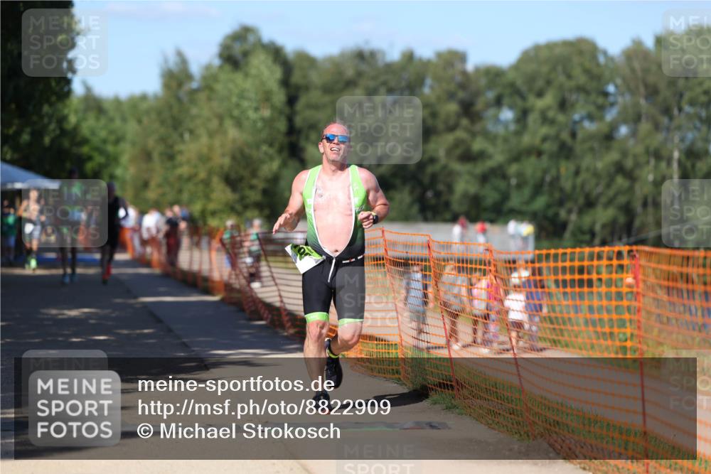 07.09.2025 - 19. Norderstedt Triathlon Michael Strokosch http://msf.ph/oto/8822909 07.09.2025 15:13:30 Laufen 1005, 1406 meine-sportfotos.de