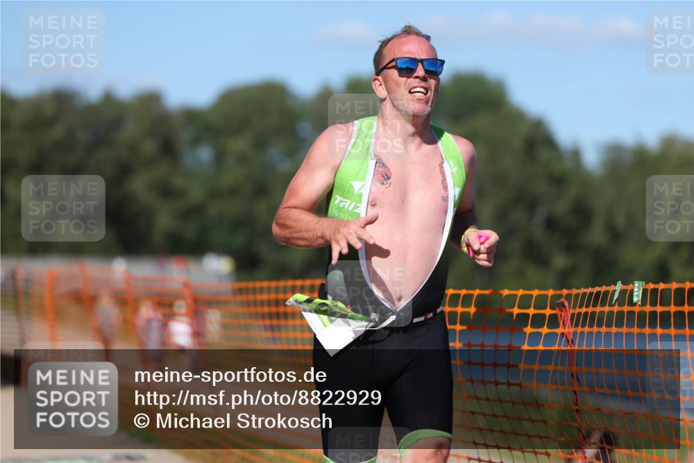 07.09.2025 - 19. Norderstedt Triathlon Michael Strokosch http://msf.ph/oto/8822929 07.09.2025 15:13:32 Laufen 391, 1005, 1469 meine-sportfotos.de