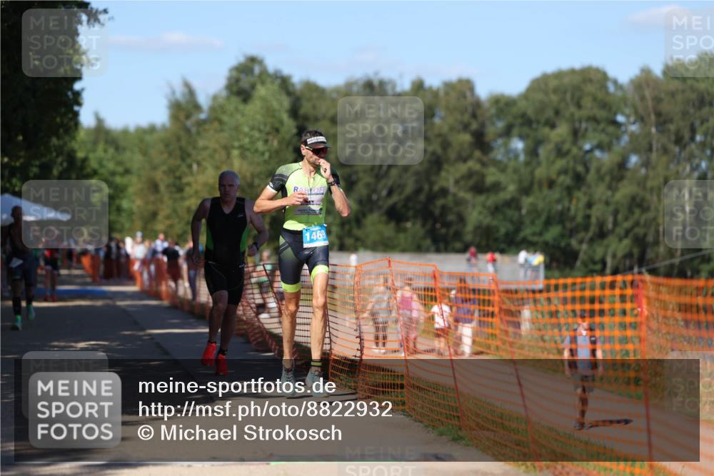 07.09.2025 - 19. Norderstedt Triathlon Michael Strokosch http://msf.ph/oto/8822932 07.09.2025 15:13:37 Laufen 391, 1457, 1469 meine-sportfotos.de