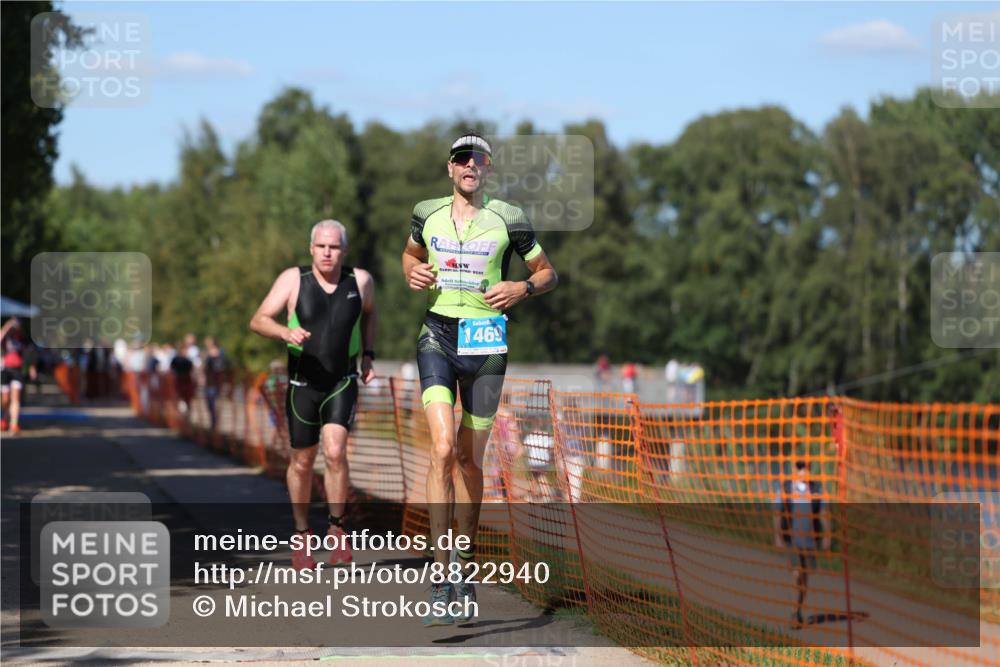 07.09.2025 - 19. Norderstedt Triathlon Michael Strokosch http://msf.ph/oto/8822940 07.09.2025 15:13:38 Laufen 391, 1457, 1469 meine-sportfotos.de
