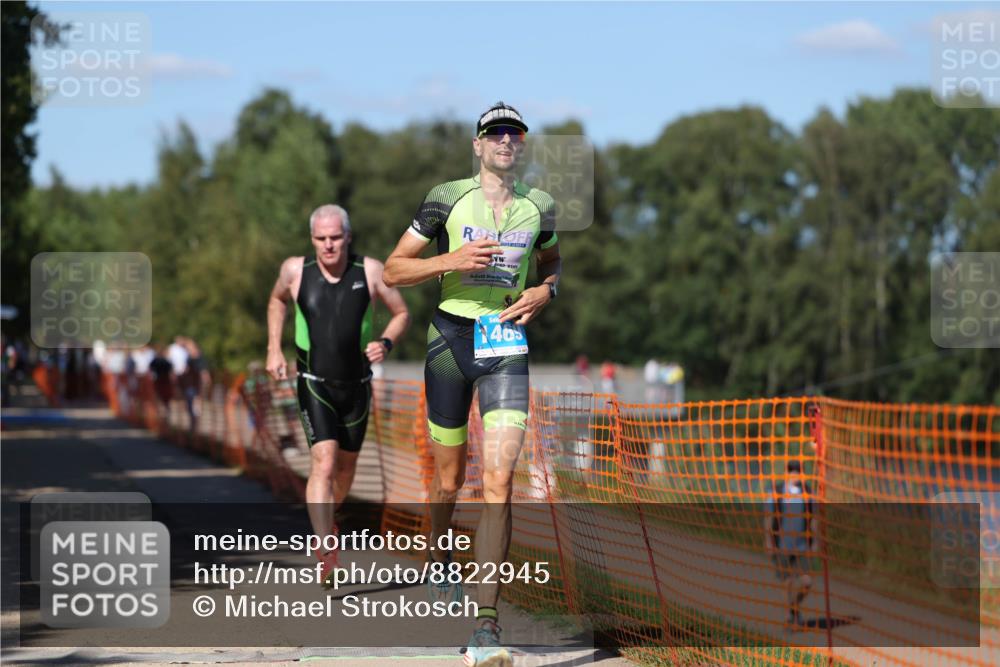 07.09.2025 - 19. Norderstedt Triathlon Michael Strokosch http://msf.ph/oto/8822945 07.09.2025 15:13:38 Laufen 391, 1457, 1469 meine-sportfotos.de