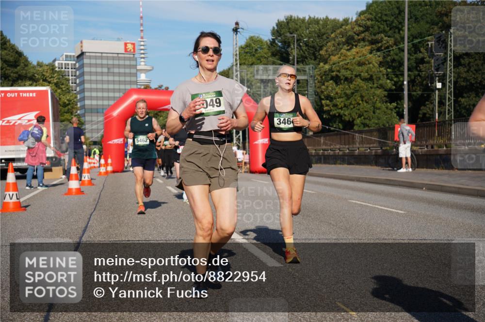 07.09.2025 - BARMER Alsterlauf Yannick Fuchs http://msf.ph/oto/8822954 07.09.2025 09:47:16 Laufen 5462, 049, 346 meine-sportfotos.de