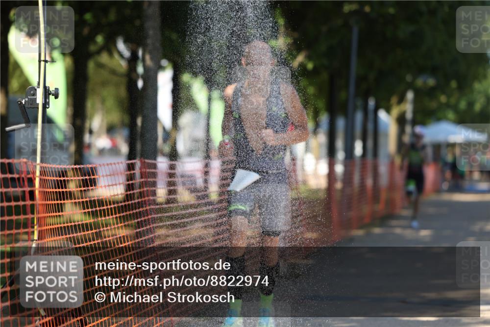 07.09.2025 - 19. Norderstedt Triathlon Michael Strokosch http://msf.ph/oto/8822974 07.09.2025 15:13:46 Laufen 986, 1457 meine-sportfotos.de