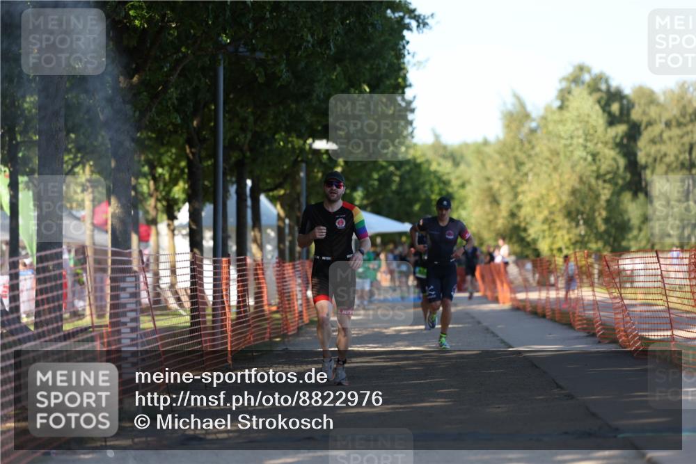 07.09.2025 - 19. Norderstedt Triathlon Michael Strokosch http://msf.ph/oto/8822976 07.09.2025 16:07:41 Laufen 450, 496, 497, 535, 951 meine-sportfotos.de