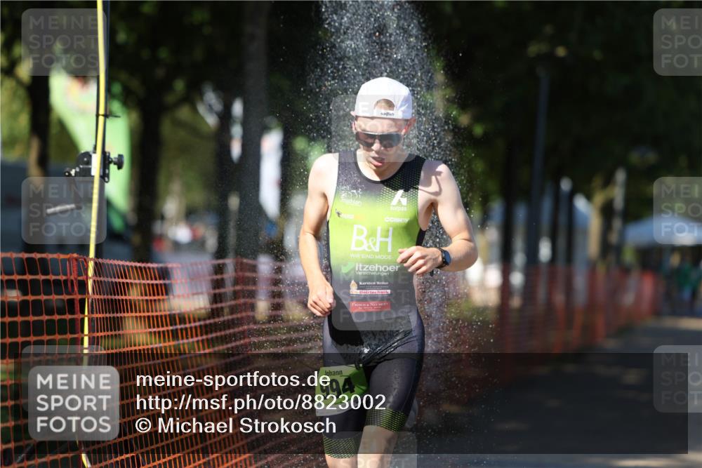 07.09.2025 - 19. Norderstedt Triathlon Michael Strokosch http://msf.ph/oto/8823002 07.09.2025 15:13:51 Laufen 986 meine-sportfotos.de